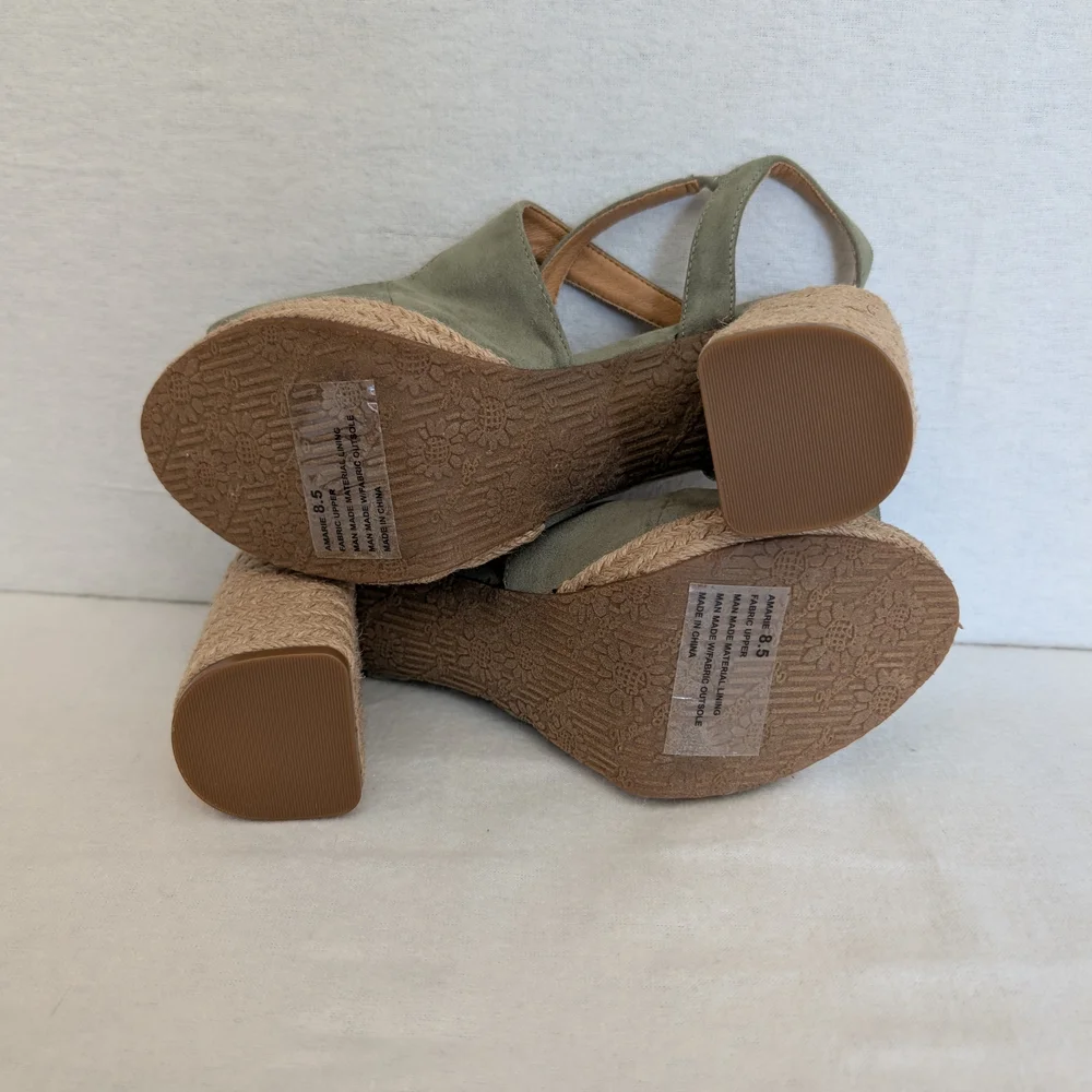 Yellow Box Womens 8.5 Green Espadrille Sandals Peep Toe Vacation Resortwear - Picture 7 of 8